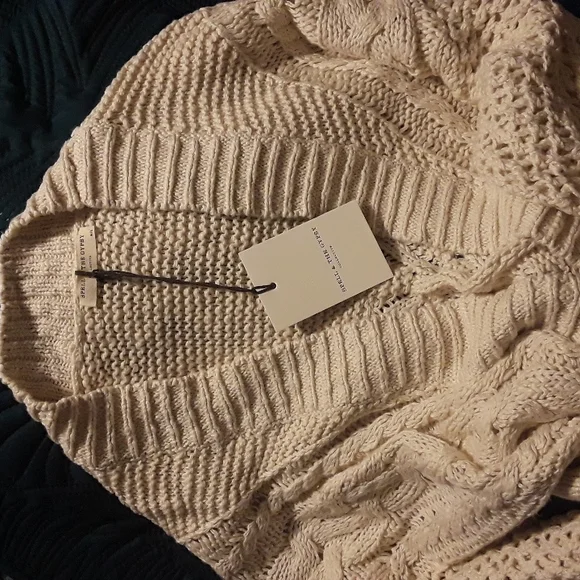 Spell Taletha Cable Cardigan Sweater M/L BNWT FSOT - Picture 3 of 13